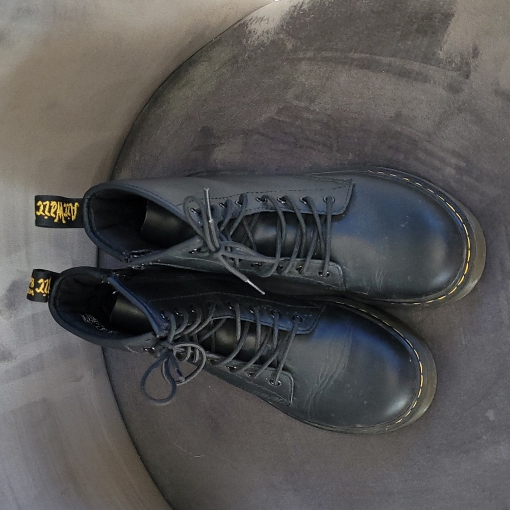 Kids Dr. Martens boots